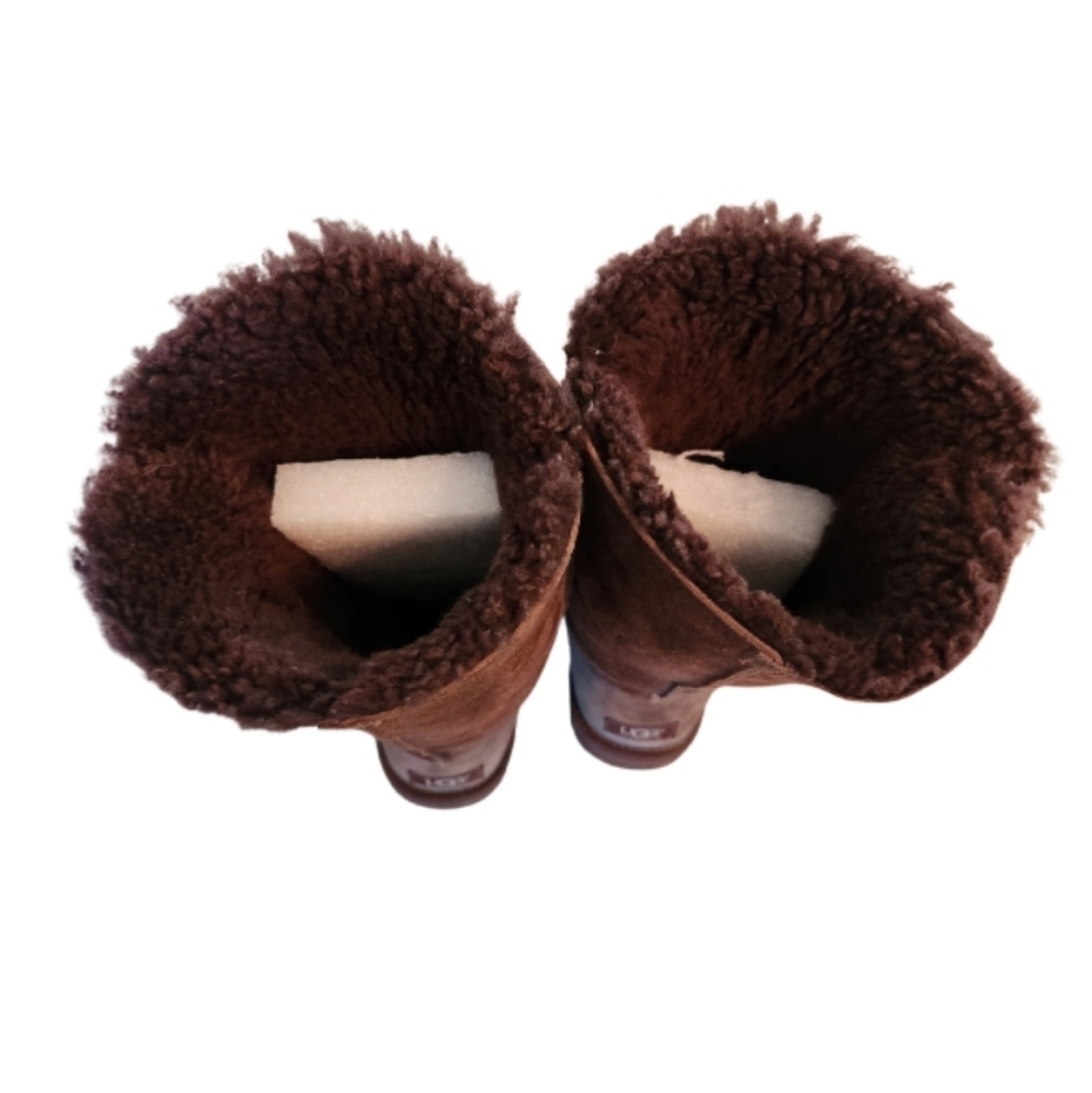 UGG Australia Chocolate Brwon 3 Bailey Button Boot Size 8 - Picture 5 of 5